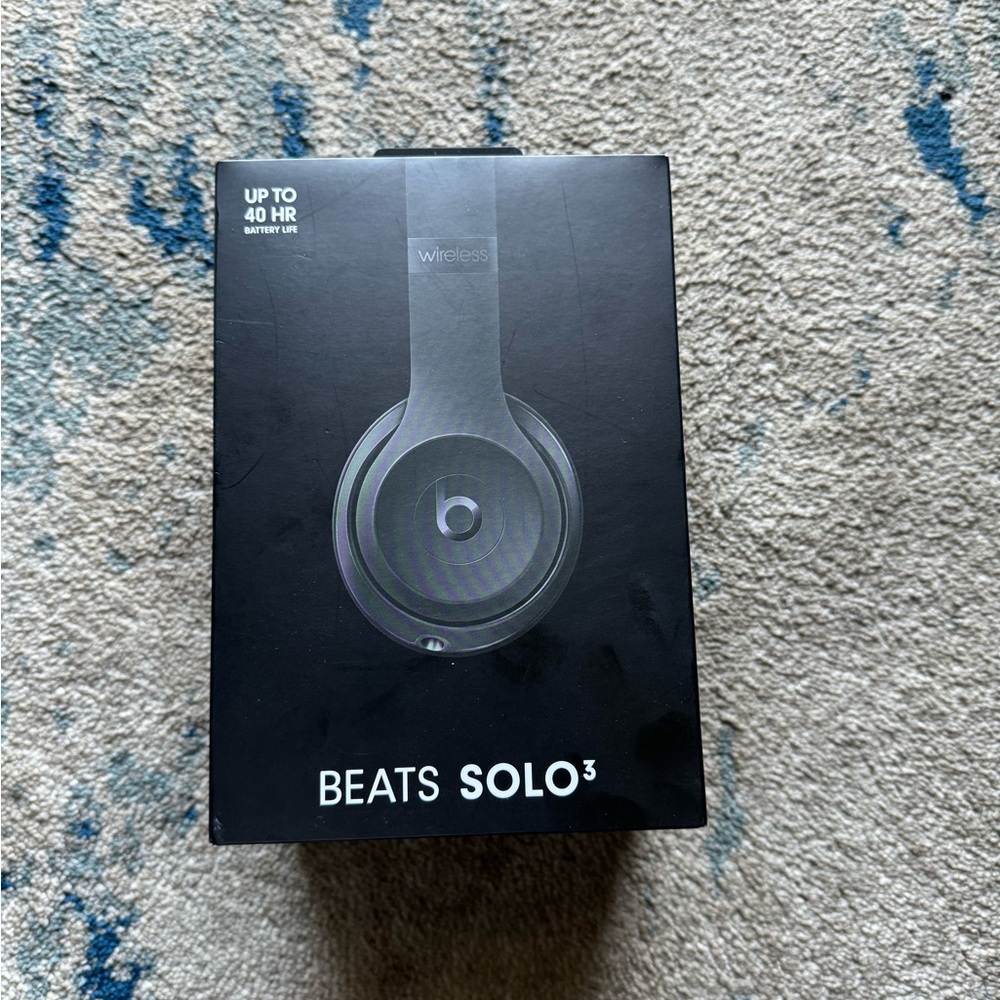Beats Solo 3 NEW